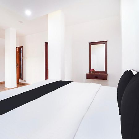 Super Townhouse City Center Ernakulam Kochi Exterior foto
