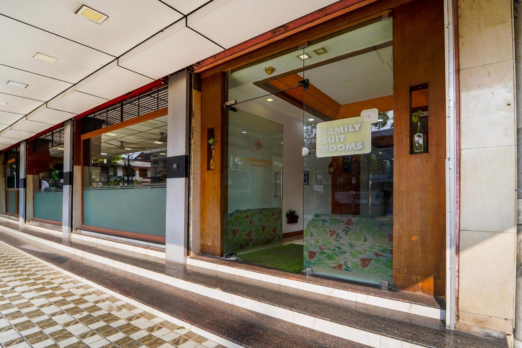 Super Townhouse City Center Ernakulam Kochi Exterior foto